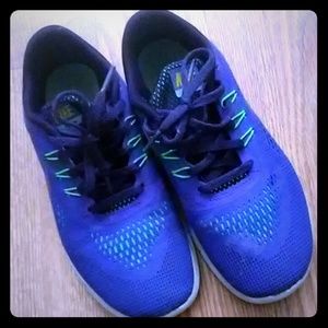 Girl's Nike Free RN